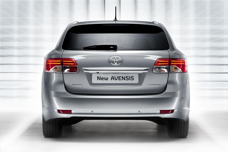  Toyota Avensis SW 2011 года  (фото 51 из 60)